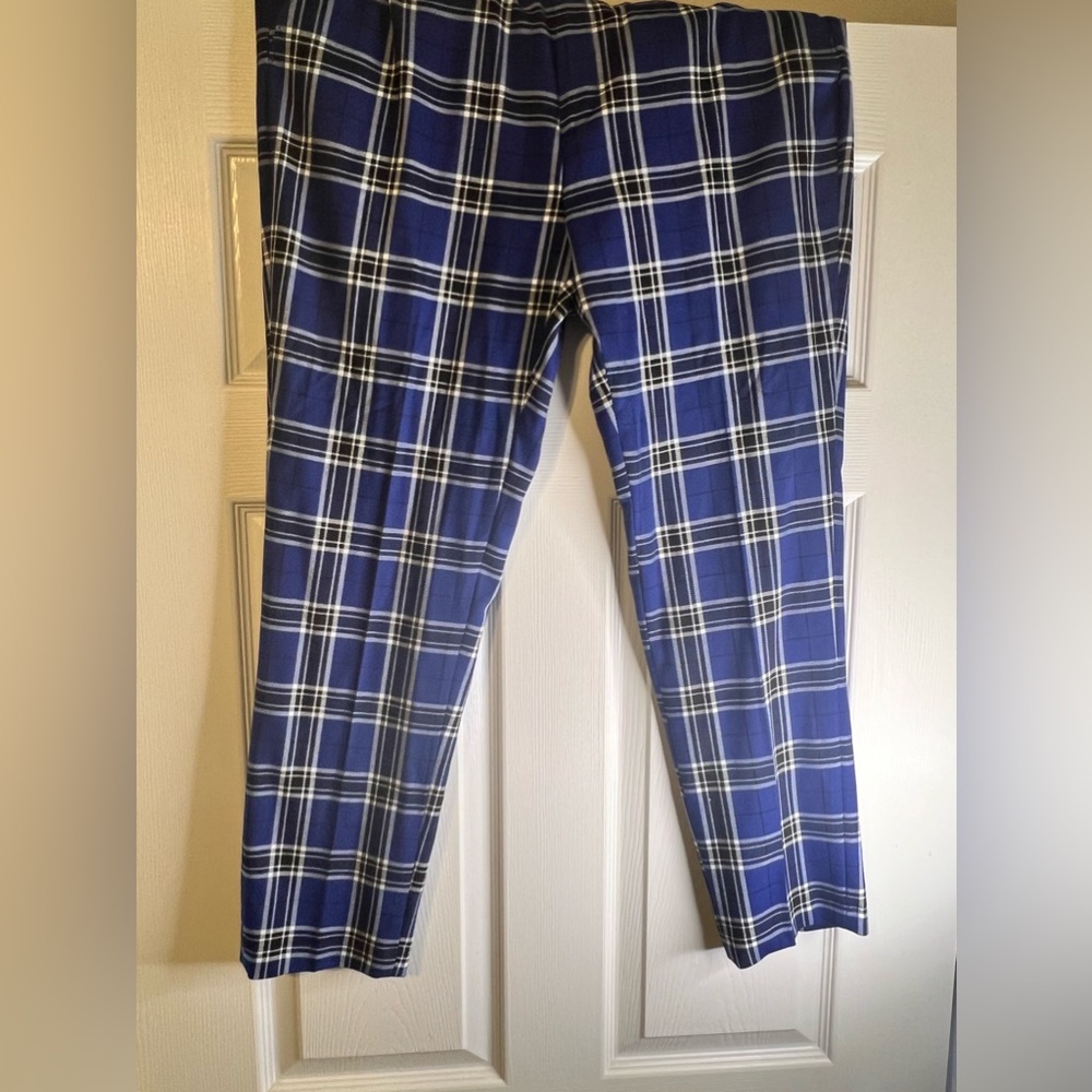 BoohooMAN plaid pants in 36R